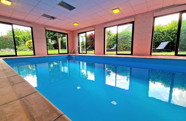 Grand Gite en Champagne Indoor swimming pool Sauna 1h30 from Paris, 50 min from Reims