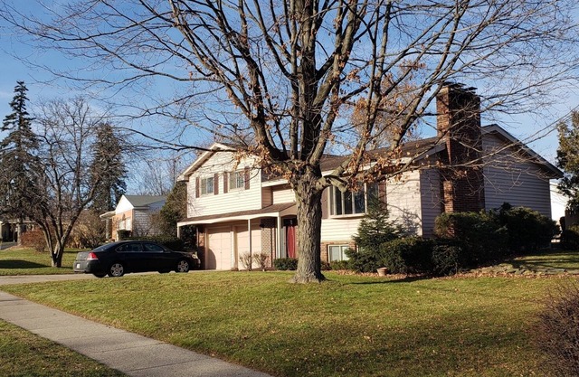 Grand Rapids/Kentwood close to down town/Airport 4 Bedroom