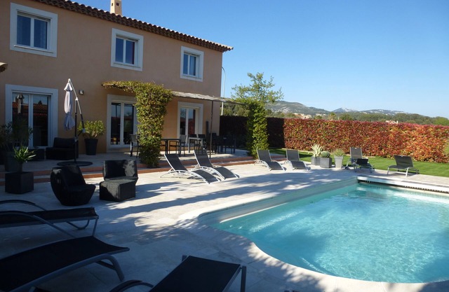 GRAND VILLA MODERN COMFORT Heated Pool on request