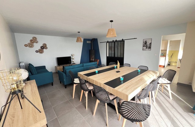 Grande Maison Familiale et Conviviale 14 Personnes Avec une Belle Salle de Jeux