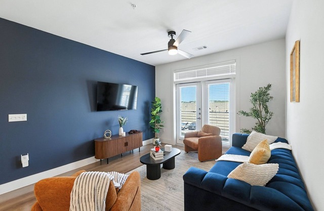 Grayson 13043 Luxury Living DT Fort Worth 2B2B