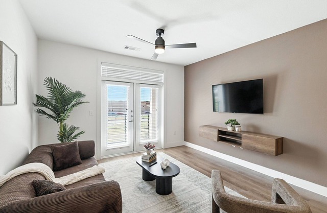 Grayson 13101 Cozy & Stylish 1BD Near Stockyards