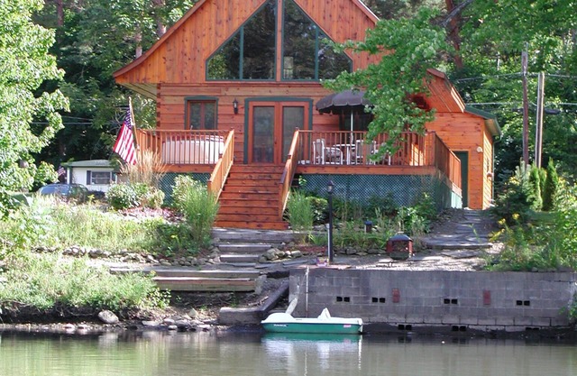 Great Catch Cabin - Exquisite Log Cabin on Goodyear Lake w/hot tub
