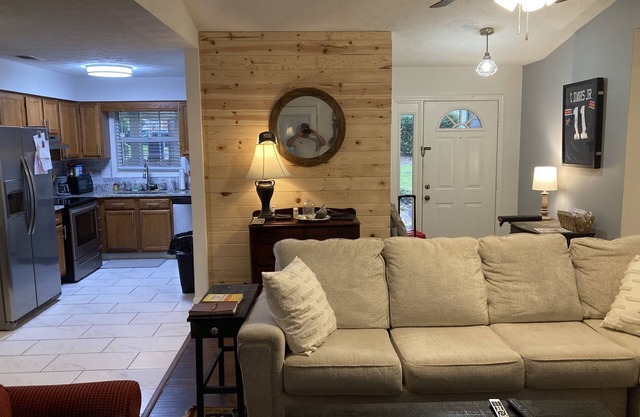 Great home, perfect for games, graduation, ext. close to downtown