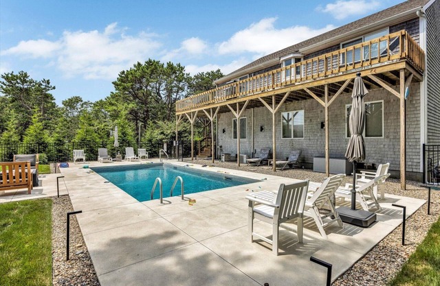 Great Island Home, Pool, 3 Private Beaches, 1 Dog Considered! (1913)