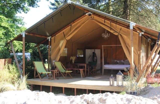 Great Lake Lodge - Spektakulärer Glampingurlaub am Großensee