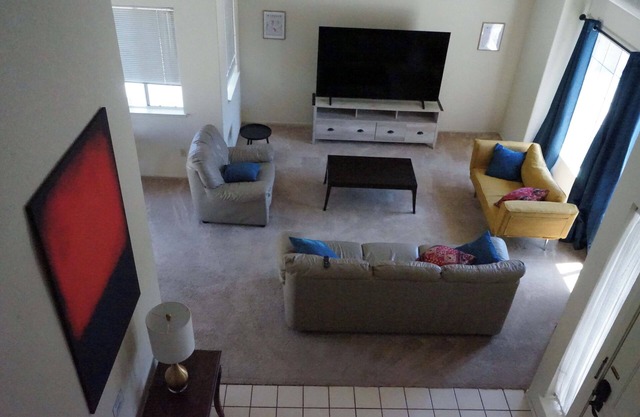 Great Loc! 4Br, Quiet, Safe, Residential, Napa & Sonoma - 35 min, Free Parking