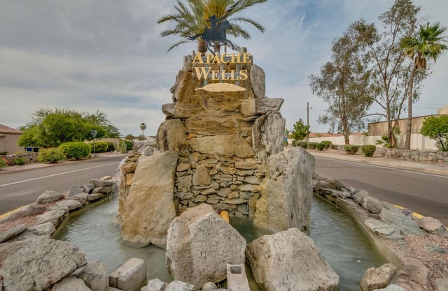 Great Location in 55+ Community