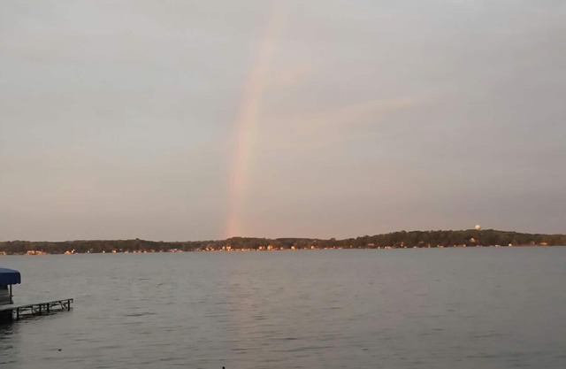 Great Location On Lake Waubesa, 10 Minutes from Downtown Madison and UW campus