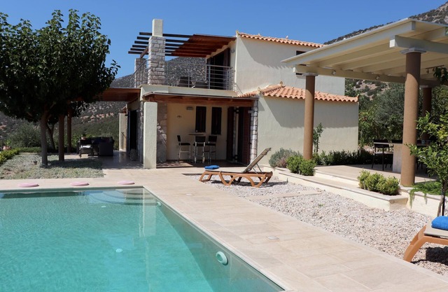 Great location, sea view, pool, wifi | holiday house Argolis, Peloponnese