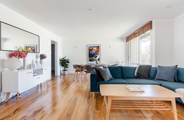 Great Location Wembley Downs City Beach Home