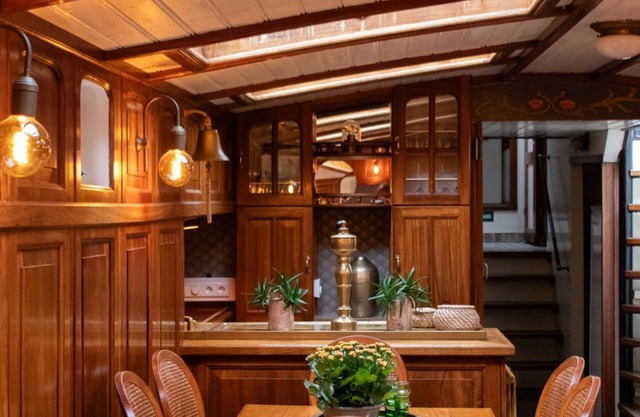 Great luxury authentic boat Amsterdam