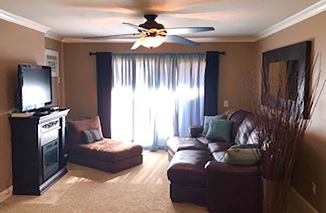 Great NON-SMOKING, NO PETS ALLOWED.Easy to Get to, Short Drive To San Diego Fun