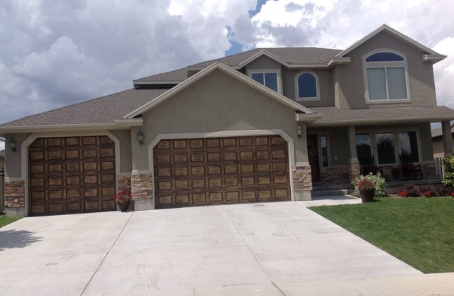 Great spacious home in a quiet private neighborhood.
