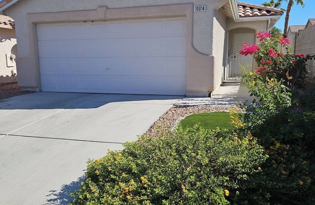 Great Specials Now! PET Friendly, 2 Bedroom, 2 Bath Home, 10 min. from The Strip