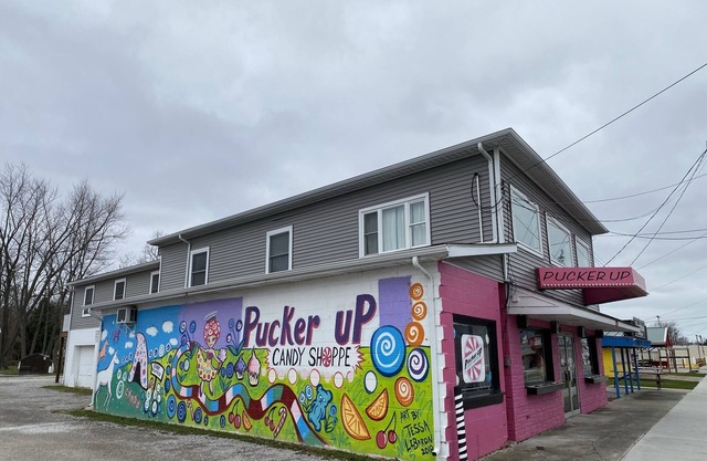 Great Strip Location | Lake View | Pet Friendly | A/C | Sauna| Wine Country|WiFi