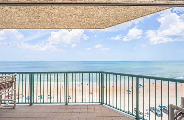Great Views at 602 Twin Towers - Direct Oceanfront - 2/2