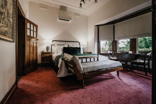 Green Gables King Suite
