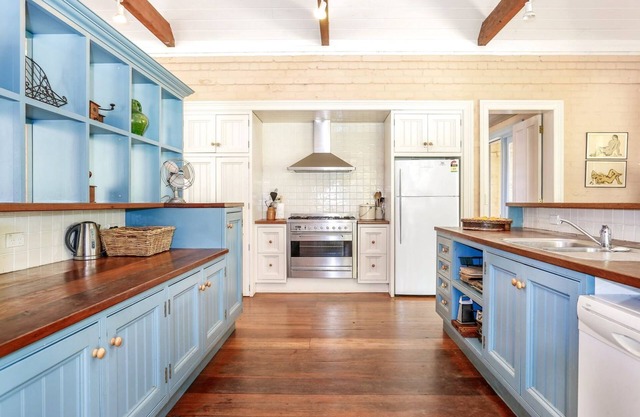 Green Meadow Farm - wonderful country stay for families & friends