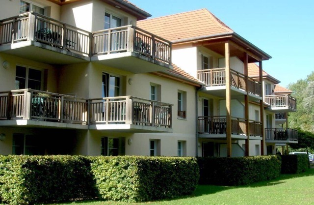 Green One, apartment on the Levernois golf course