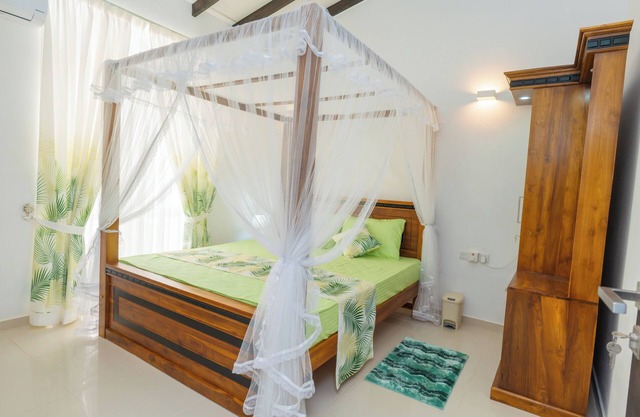 Green Retreat: 2BR Hideout