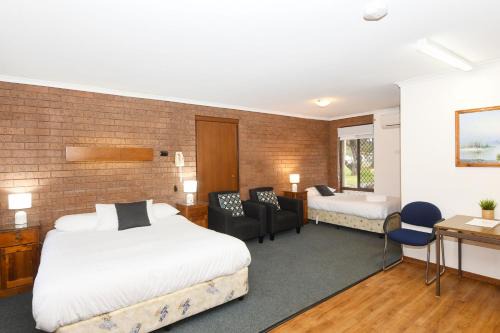Greenacres Motel