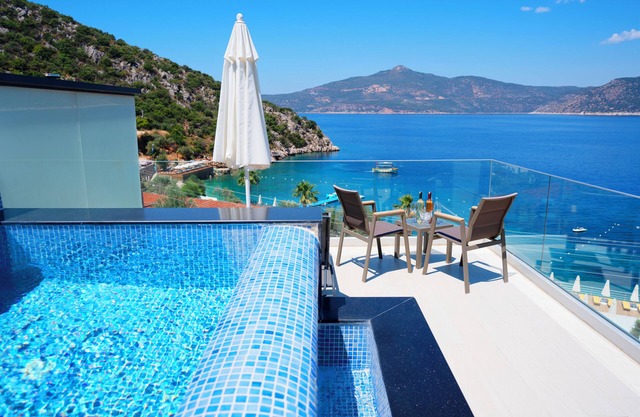 Greenbeach Hotel