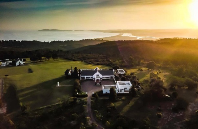 Greenhill Farm Manor House Plettenberg Bay - Private House Sleeps 8
