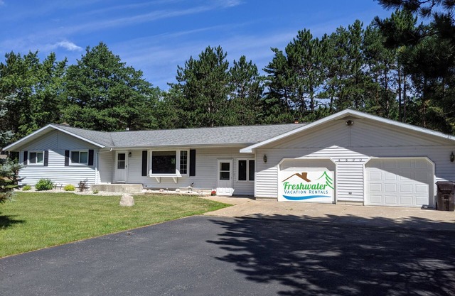 Greenwood Getaway: Autumn Beauty and Comfort in the Upper Peninsula