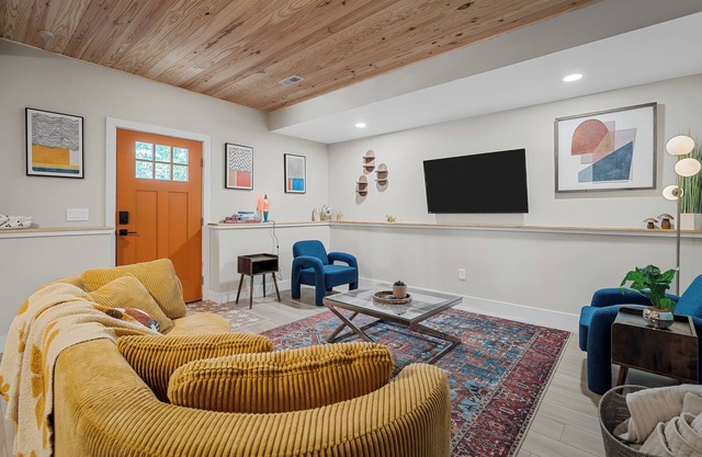 Groovy In-Laws Suite
