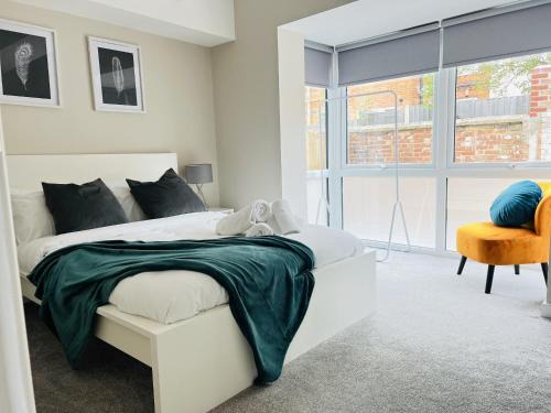 Ground Floor 1-Bed Flat in Newmarket - WiFi Sleeps 3 Guests