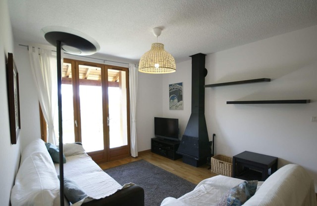 Ground floor in La Cerdaña. Garden, swimming pool and fantastic views