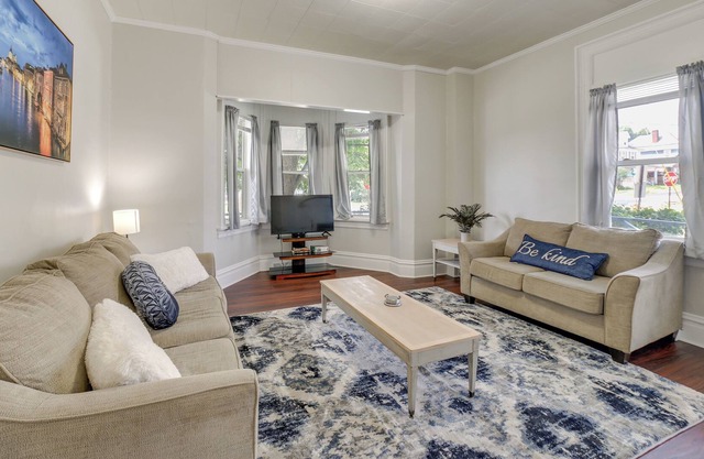 Ground-Floor Uniontown Apartment w/ Central A/C!