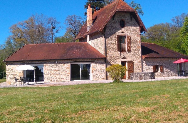 Ground's house of castle