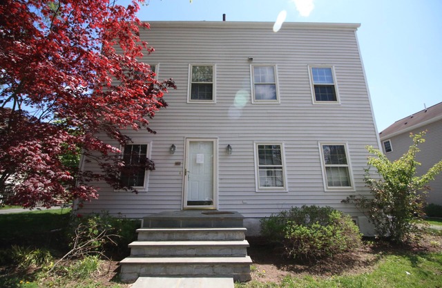 Group getaway mansion in the heart of Pennington