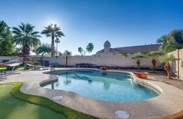 Group Getaway w/Pool & Putting Green in Goodyear