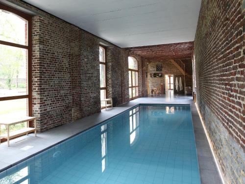 Group Villa with Pool & Sauna