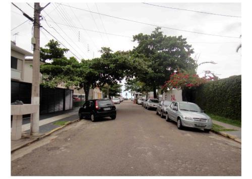 Guarujá, apartamento a 100 metros da praia da enseada.