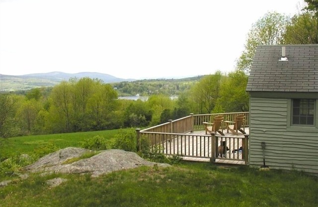Guest Cabin- a Mountain Get-Away for Relaxation. or Romance