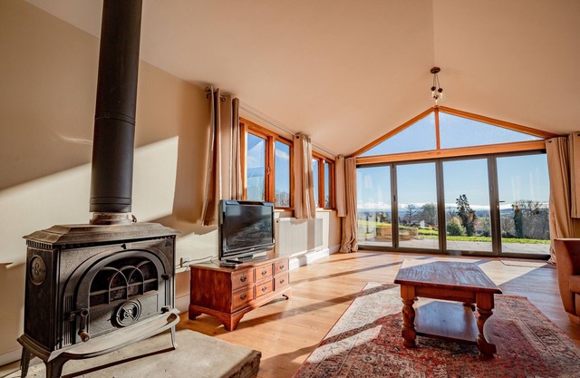 Guest Homes | Upperley Barn