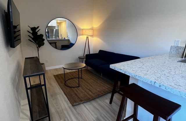 Guest Oasis 15 min from downtown San Diego