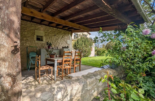 Guest rooms with garden near Loire castles