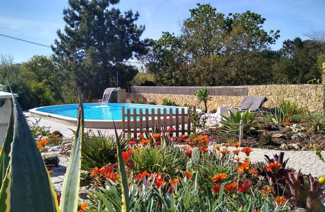 Guesthouse Casa Anouk, with swimming pool and 5 min from the sea