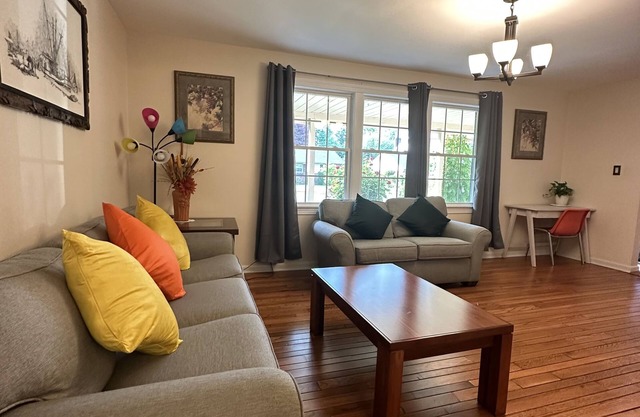 Guesthouse West Lawn, Wyomissing, Sinking Spring 2