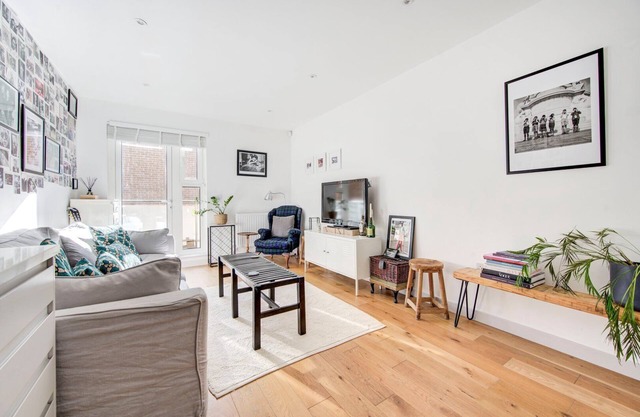 GuestReady - Lower Clapton's Artistic Retreat