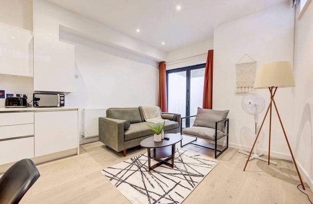 GuestReady - Modern Luxury near Tower Bridge