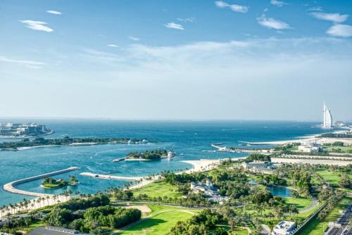 GuestReady - Sea view retreat overlooking The Palm