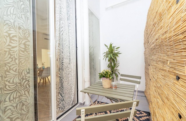 GuestReady - Valencia's Vibrant Malvarrosa