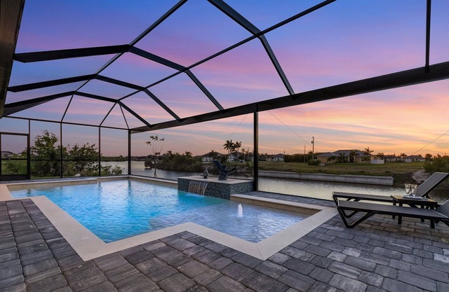 Gulf Access, Heated Saltwater Pool, Kayaks - Villa Sunset Lagoon