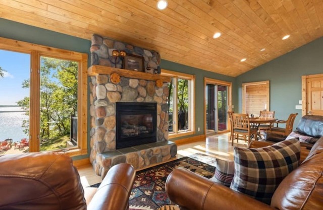 Gull Lake Paradise Home